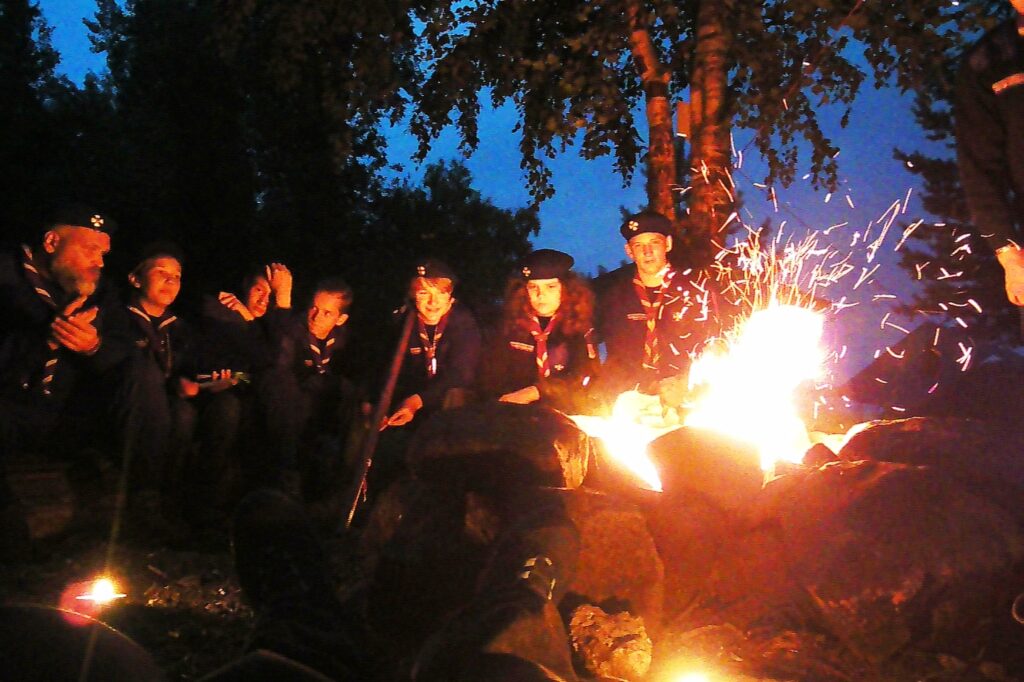 Летние истории нашего прихода продолжаются 🏕

В начале учебного года снова вспоминаем летние события, которые стали важной частью жизни наших детей и подростков